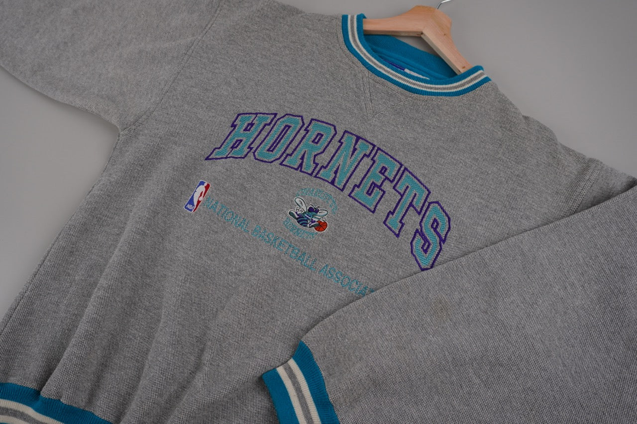 90s Logo Athletic Charlotte Hornets NBA Sweatshirt Grey Blue M