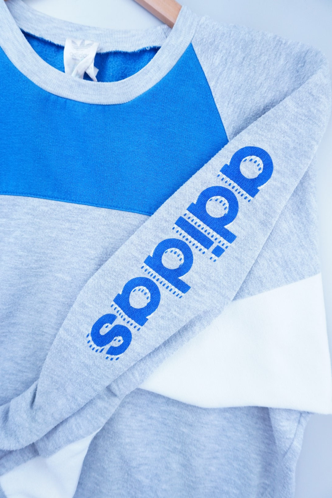 90s Adidas Sweatshirt Grey Blue M