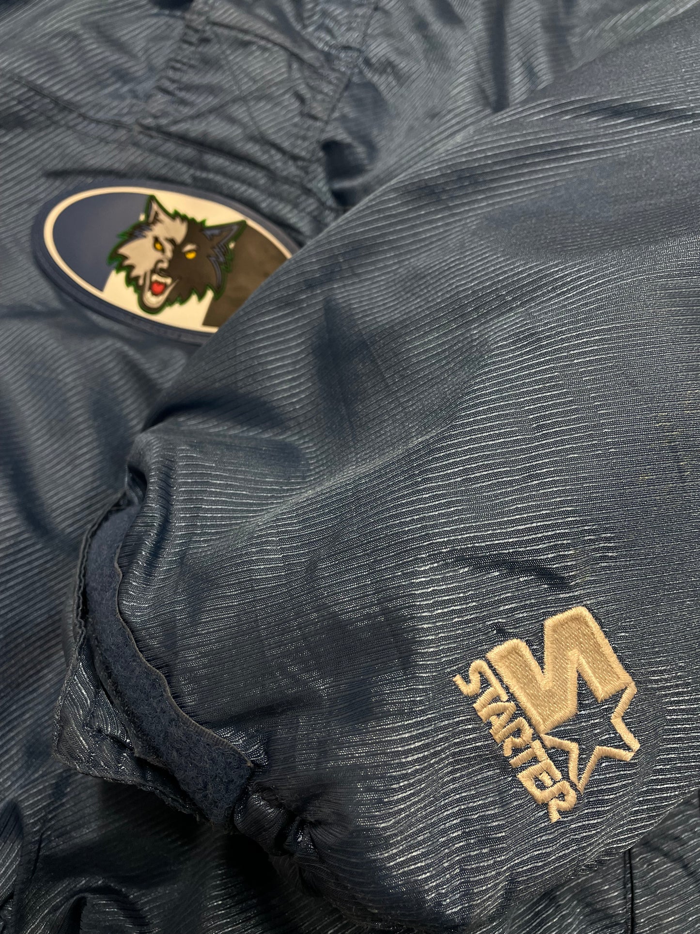 90s Starter Minnesota Timberwolves NBA Jacket Blue Silver L