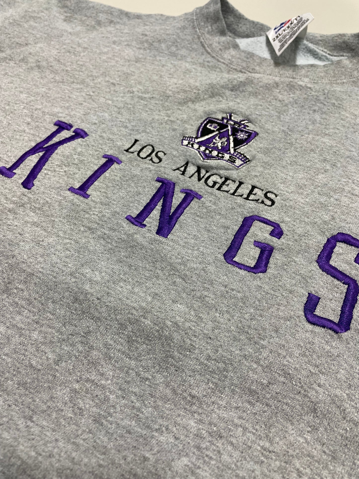 90s Logo Athletic Los Angeles Kings NHL Sweatshirt Grey XL