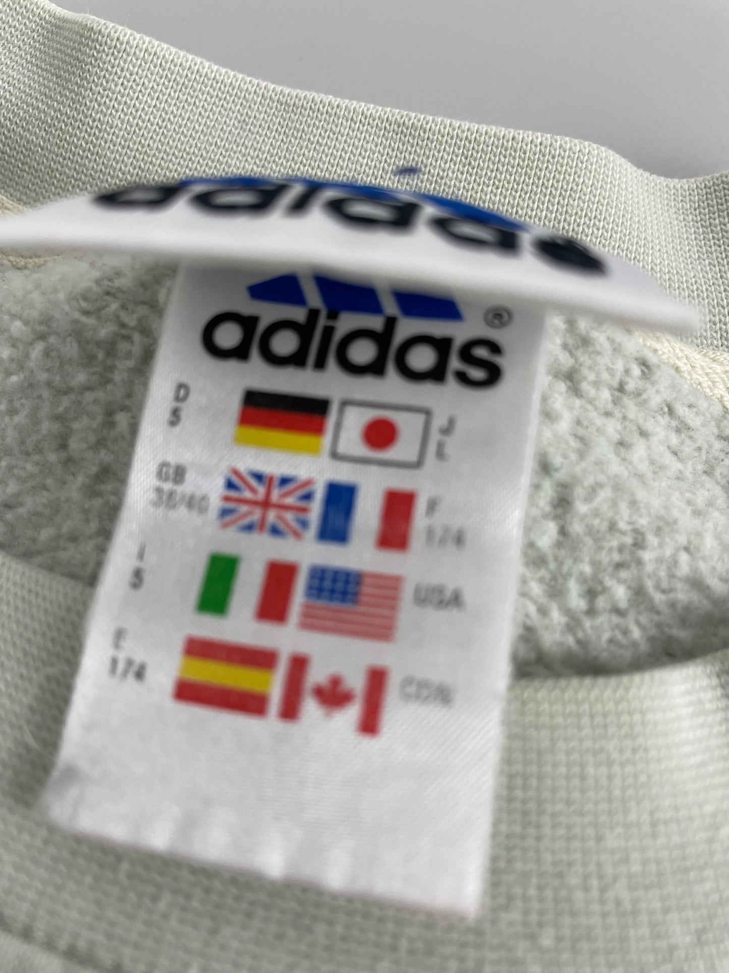 00s Adidas Sweatshirt Creme S/M