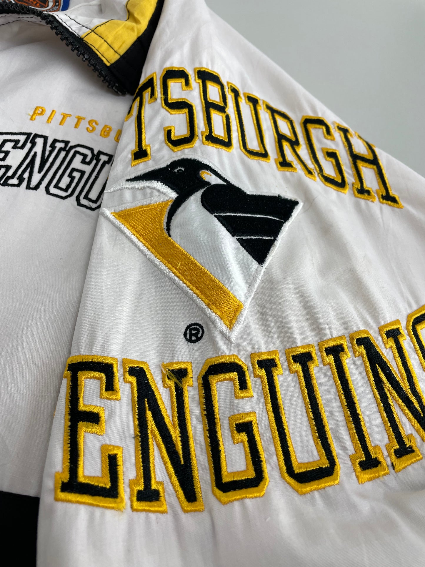 90s Starter Pittsburgh Penguins NHL Pullover White Black M