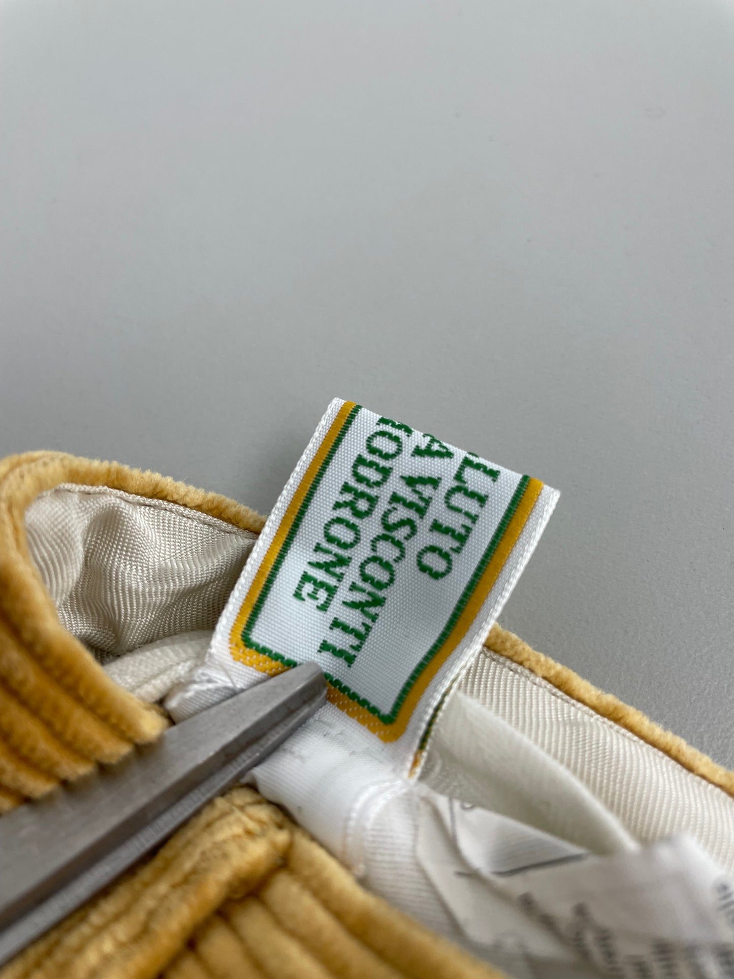 90s Velluto duca visconti di modrone Corduroy Pant Yellow IT 48