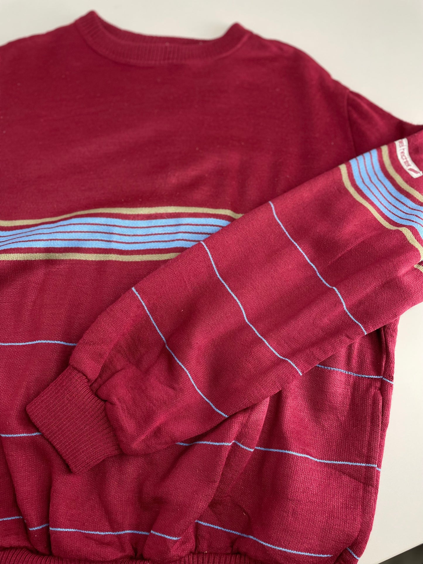 90s Daniel Hechter Sweatshirt Red Brown S/M