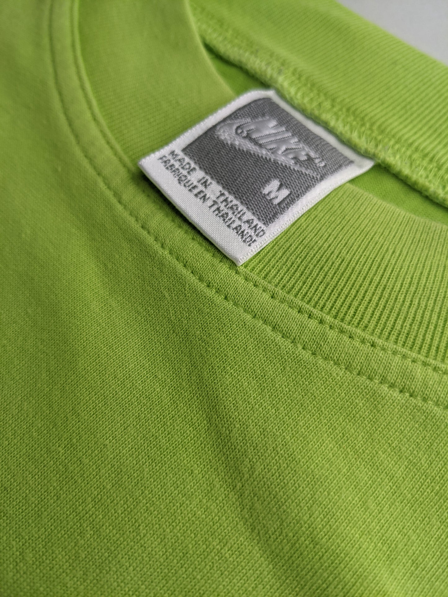 90s Nike T-shirt Green