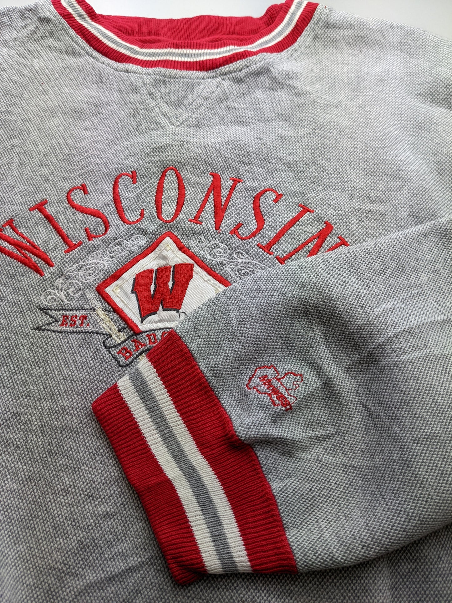 90s Wisconsin Badgers Midwest Embroidery Sweatshirt Grey Red XL