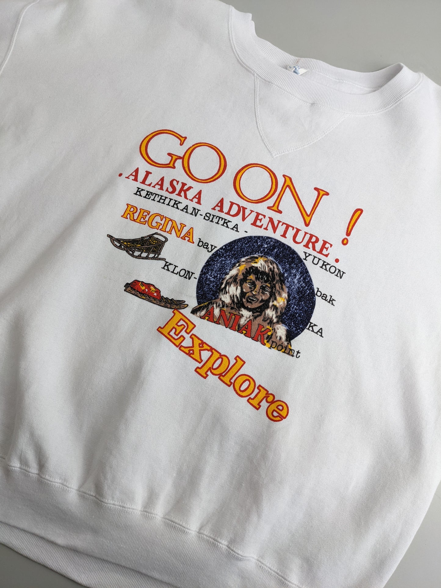 80s Unbranded Alaska Sweatshirt White L