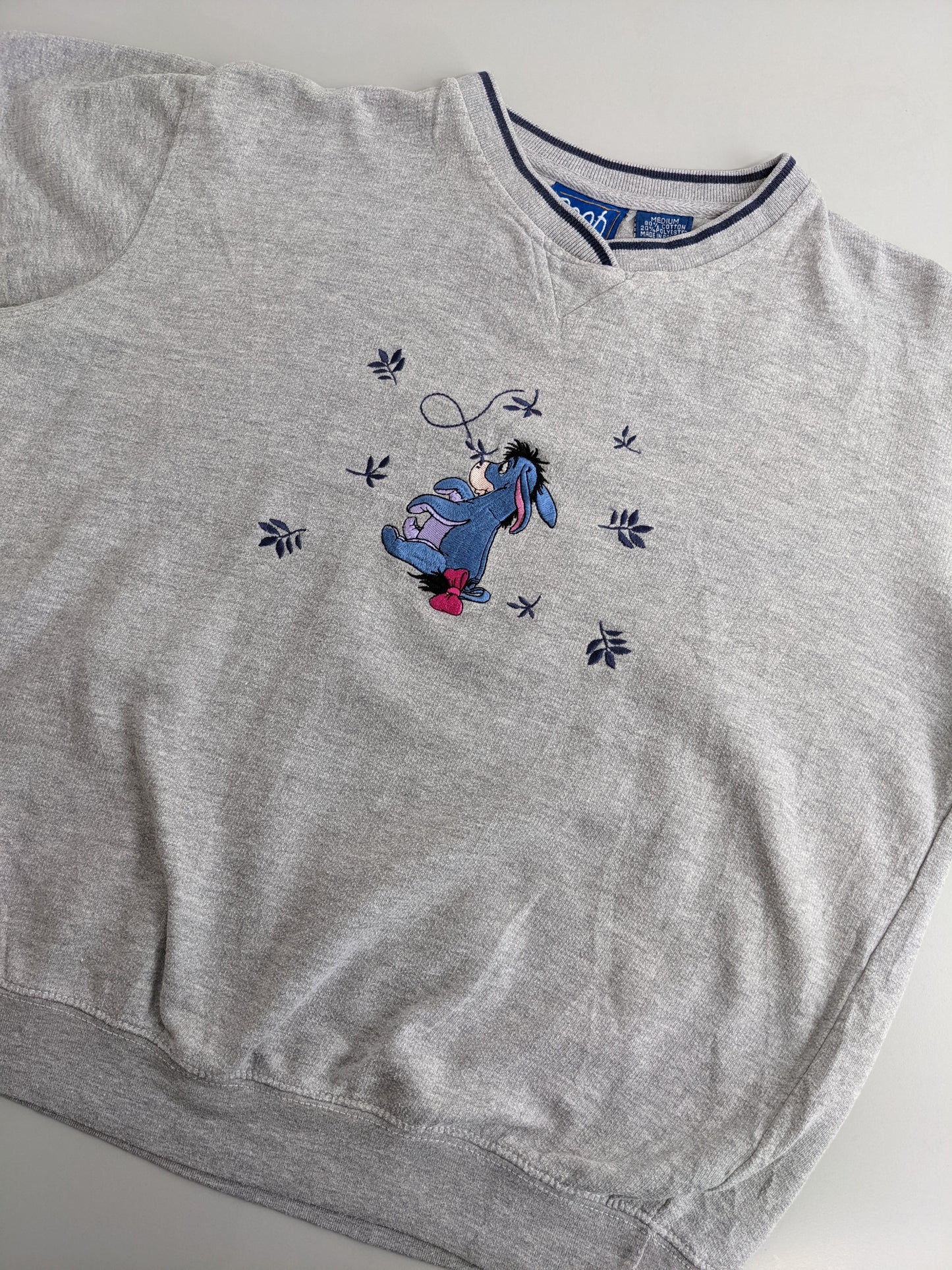 00s Disney Pooh Sweatshirt Grey M