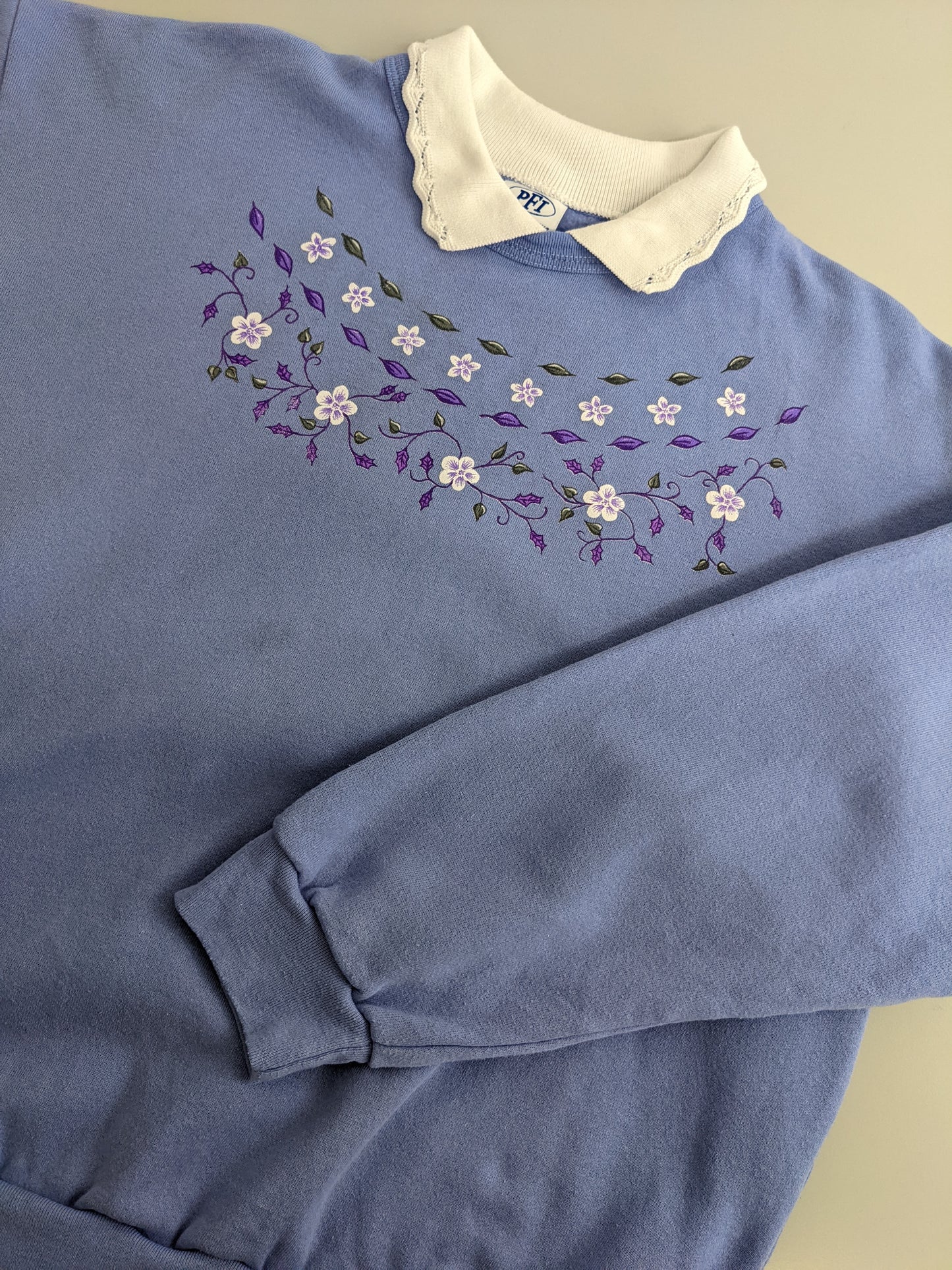 90s PFI Fashions Inc. Flower Sweatshirt Blue L
