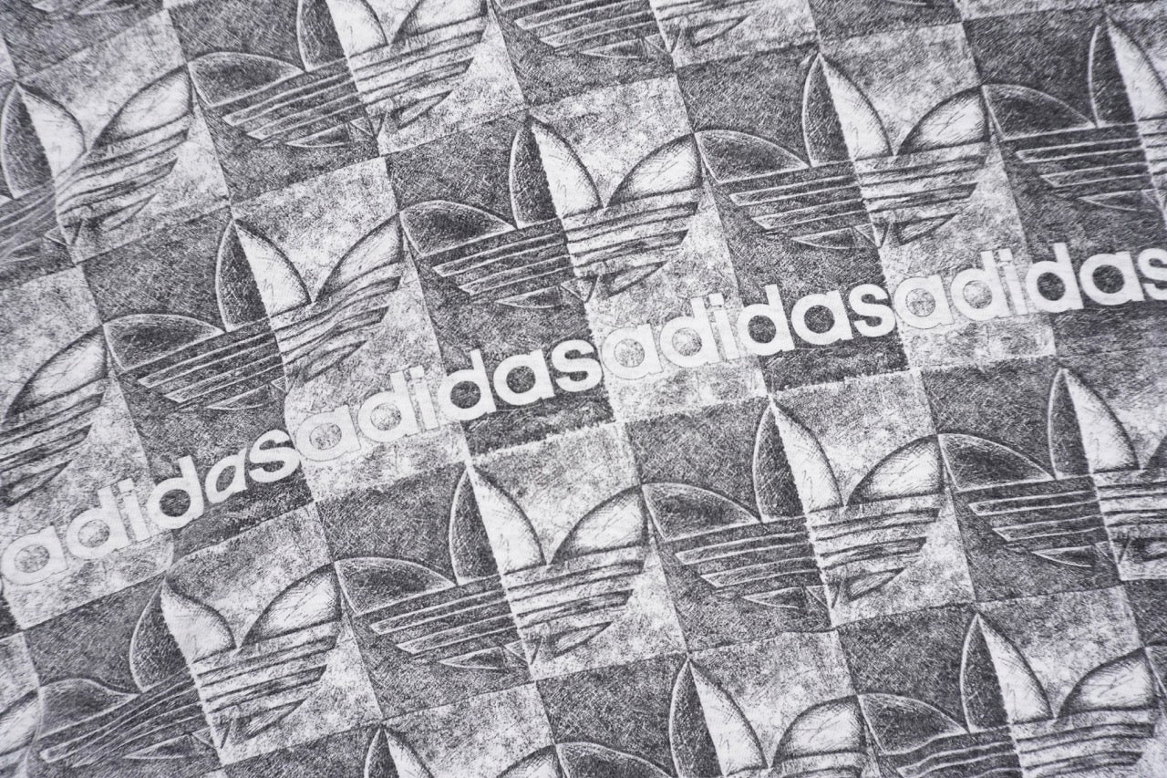 90s Grey All-Over Print Adidas T-shirt