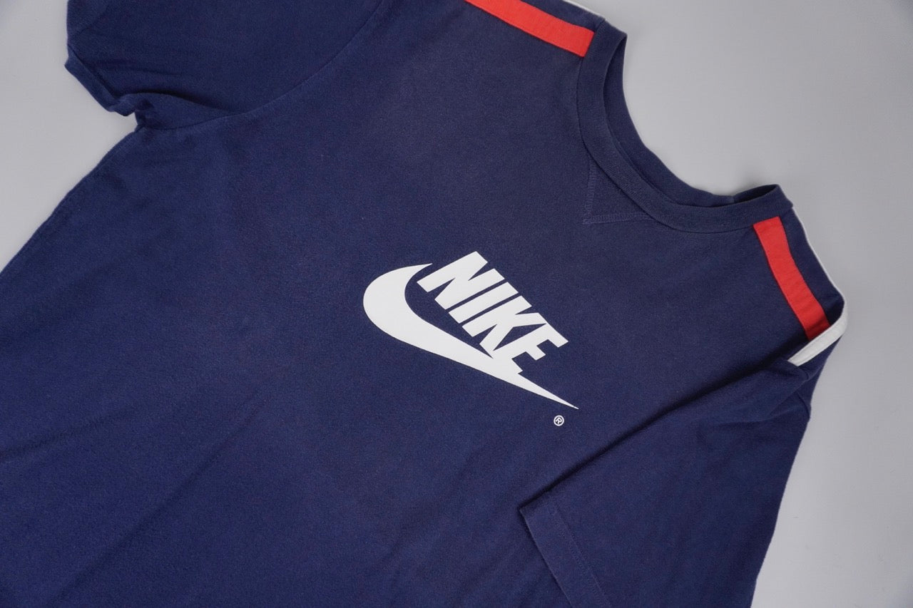 00s Navy blue Nike Spellout T-shirt