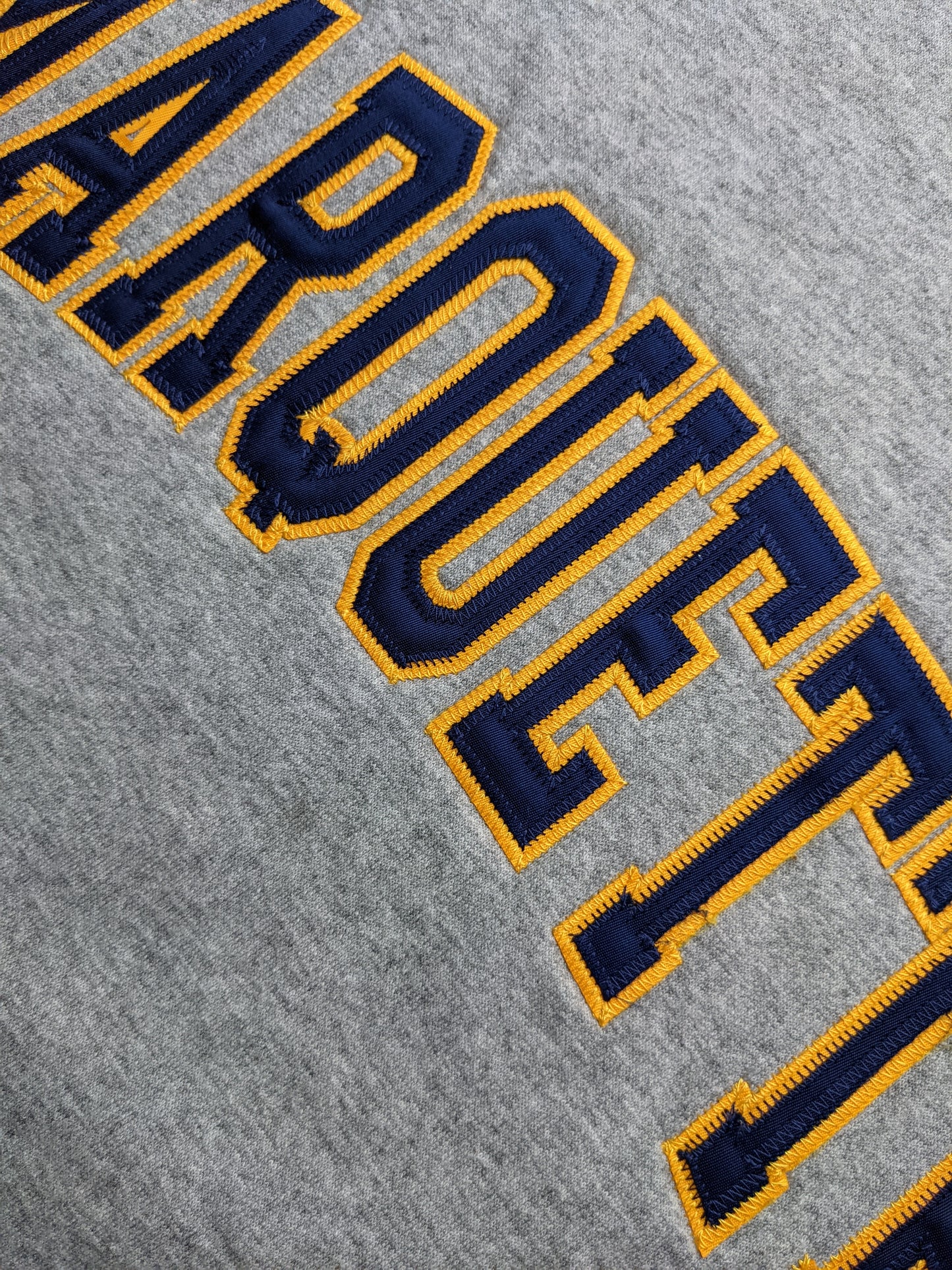 00s Marquette NCAA Champion Sweatshirt Grey M