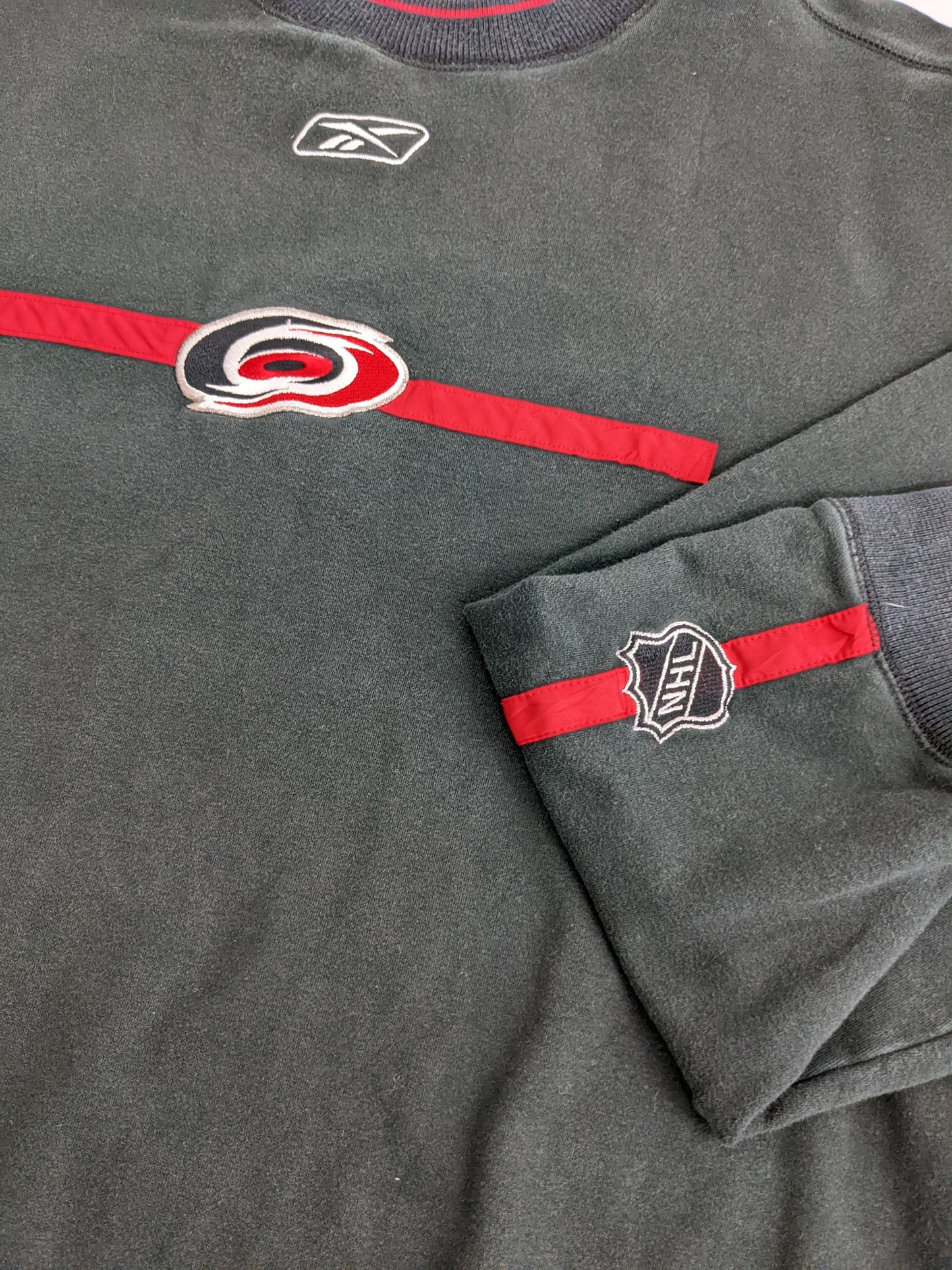 00s Reebok Carolina Hurricanes NHL Sweatshirt Black Red XL