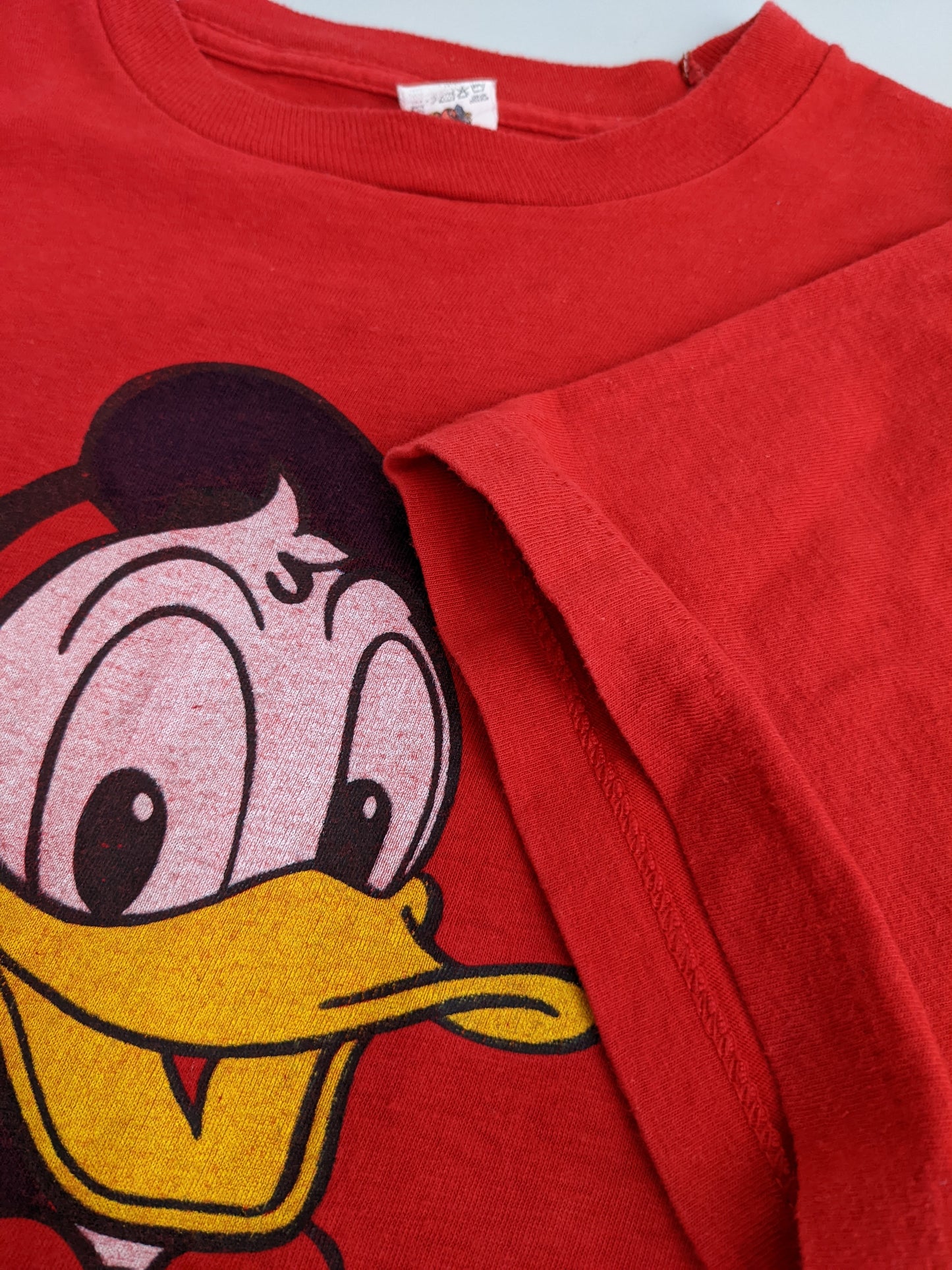 90s Fruit of the loom Donald Duck Disney T-Shirt Red  M